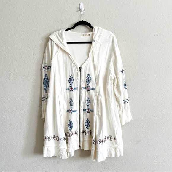 Caite Sweaters - Caite White hooded tunic sweater with Blue aztec Embroidery XXL Asymmetrical